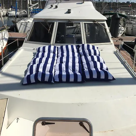 Hotel na wodzie Ipharra - Bateau A Quai Sète